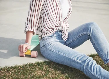 کدام شلوار تابستانی زنانه برای من مناسب‌تر است؟ بررسی ۶ مدل ترند ۱۴۰۴